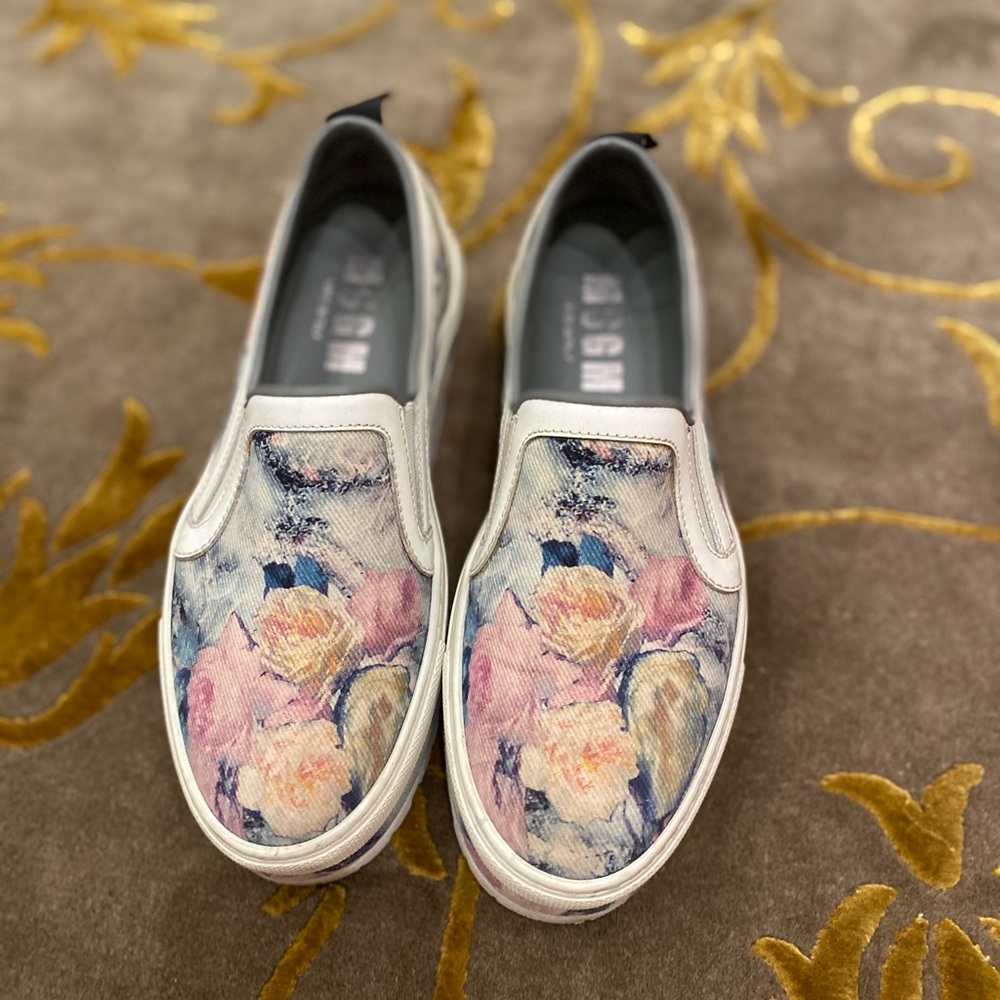 MSGM flat